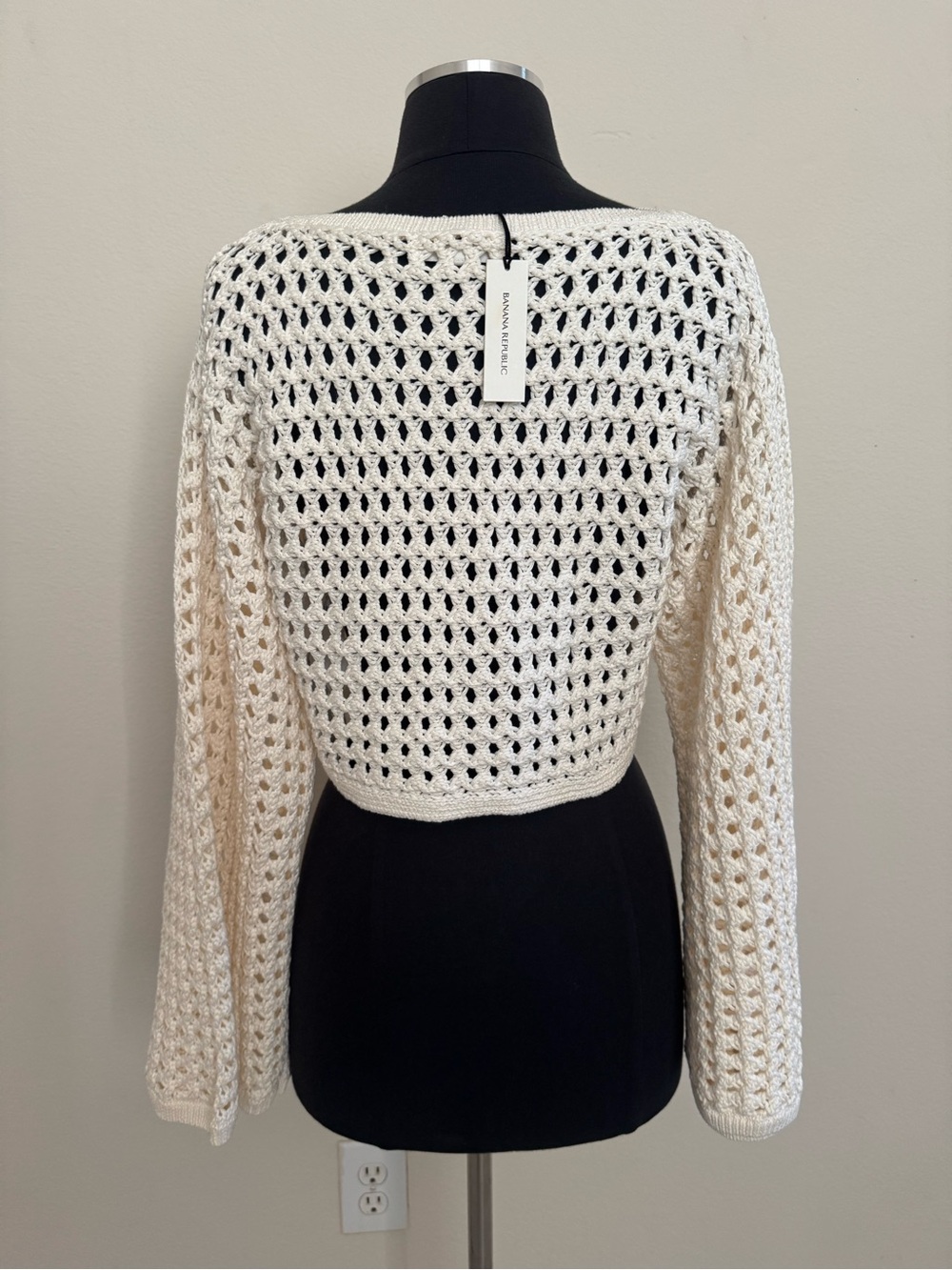 Banana Republic Cotton Crochet Style Cropped Sweater Size Small - Picture 5 of 9